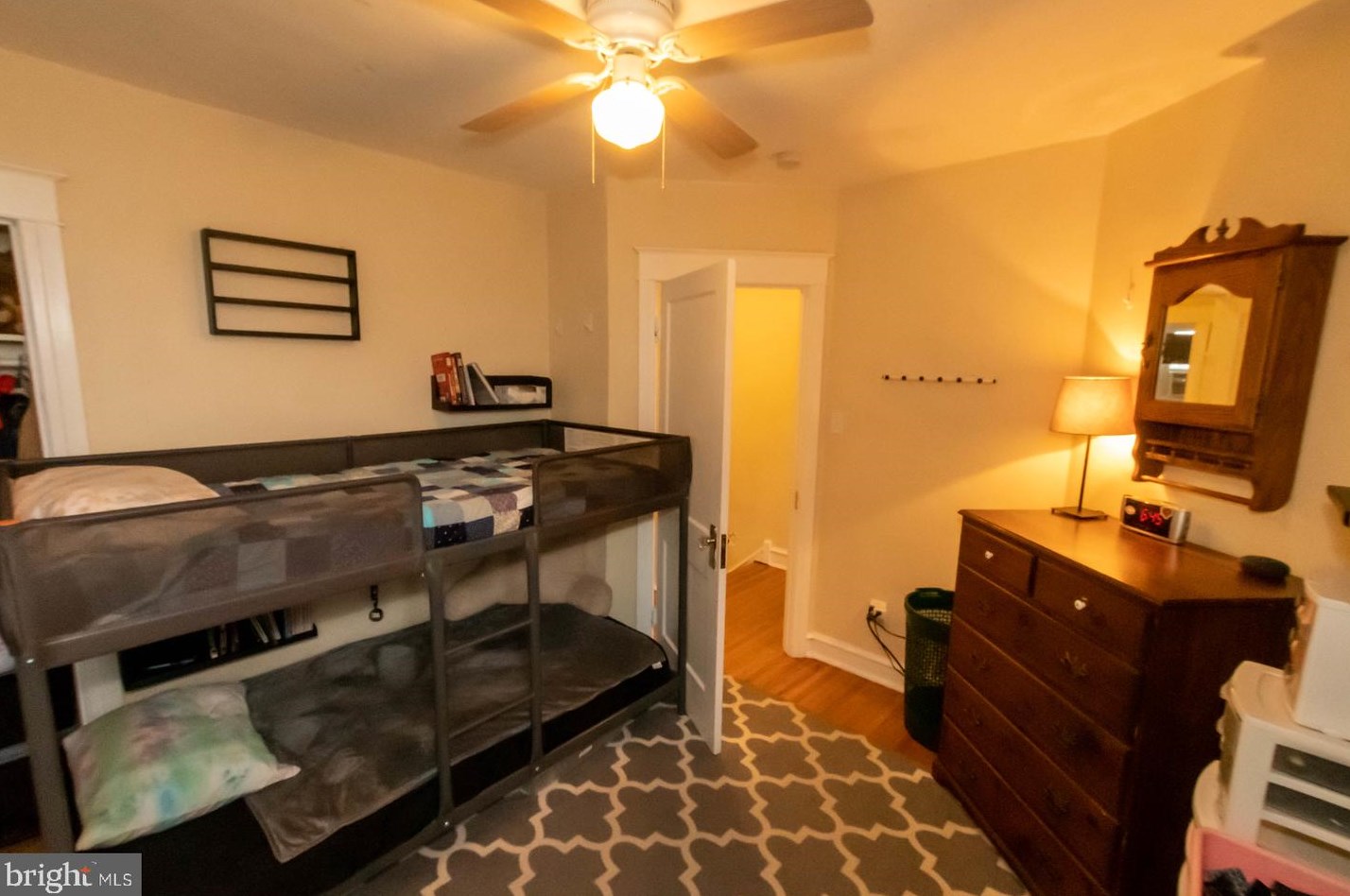 125 Cedar Ln, Upper Darby PA  19082-1306 exterior