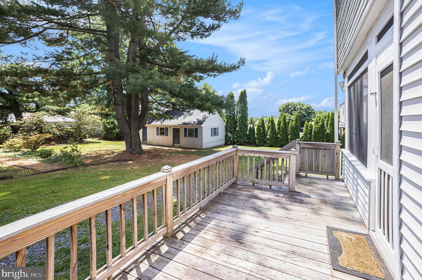 1829 Laurel Ave, Boothwyn PA 19061-2740 exterior