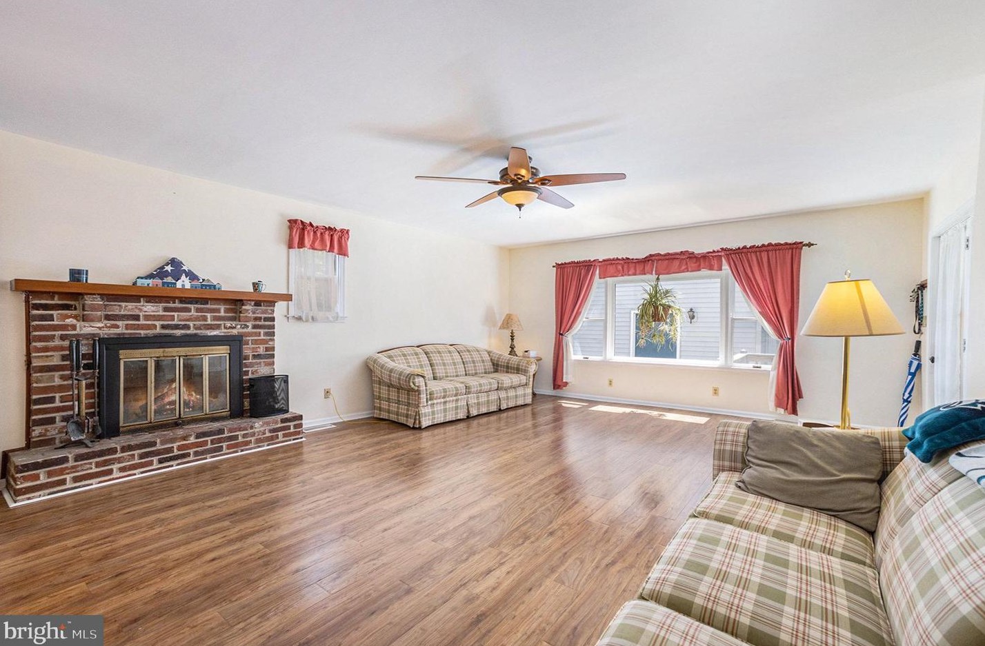 1829 Laurel Ave, Boothwyn PA 19061-2740 exterior