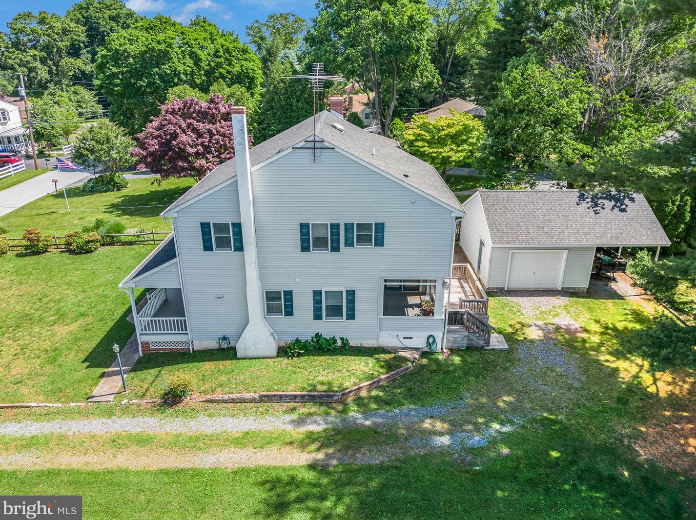 1829 Laurel Ave, Boothwyn PA 19061-2740 exterior