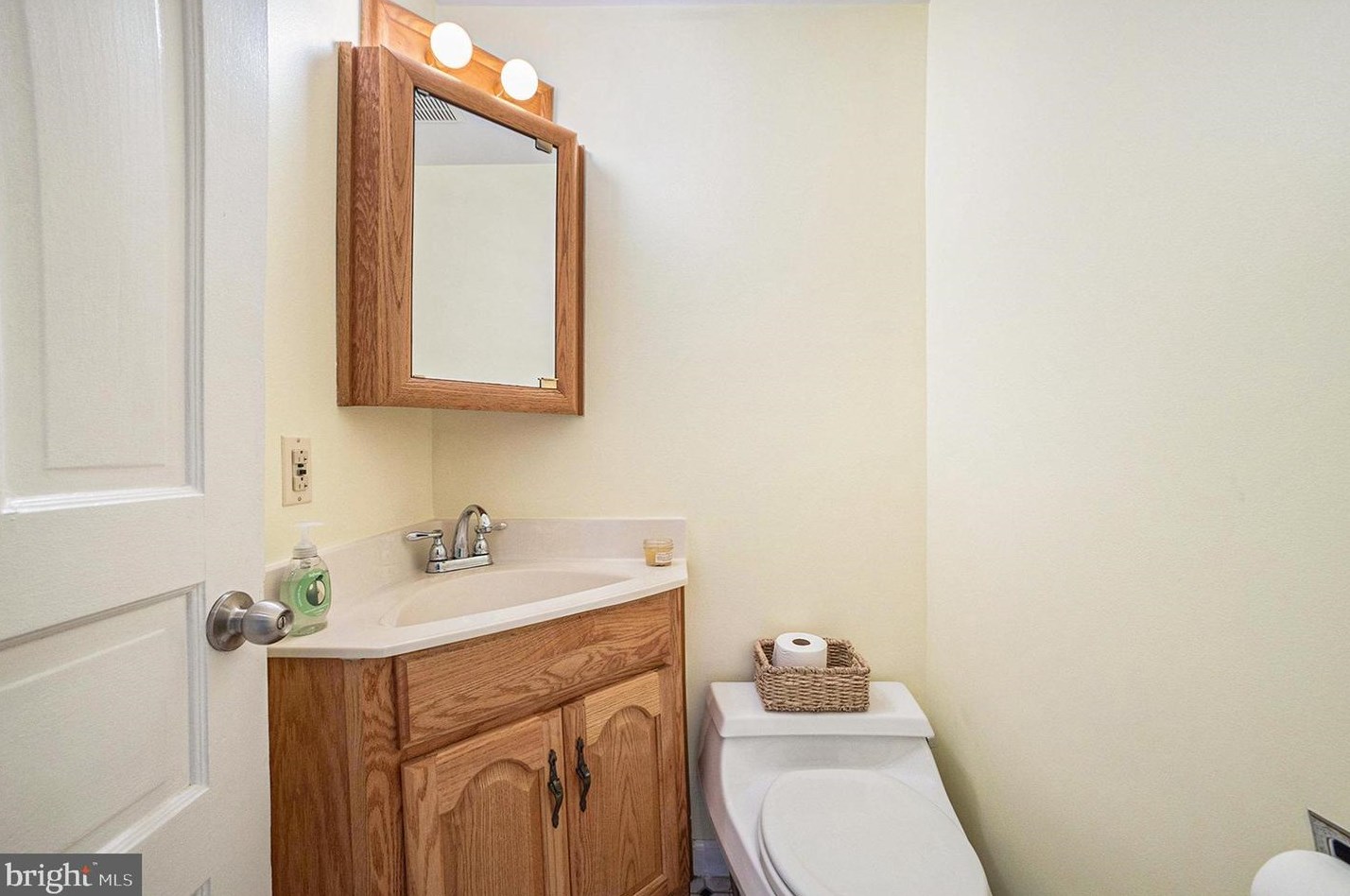 1829 Laurel Ave, Boothwyn PA 19061-2740 exterior