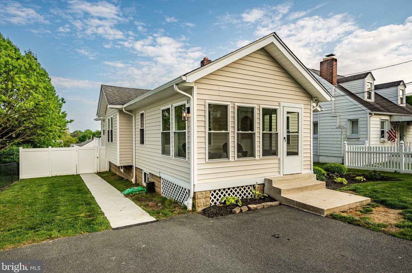 2629 Central Ave, Boothwyn, PA 19061-2402