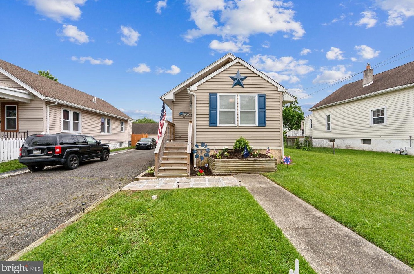 1107 Randall Ave, Boothwyn, PA 19061-3541