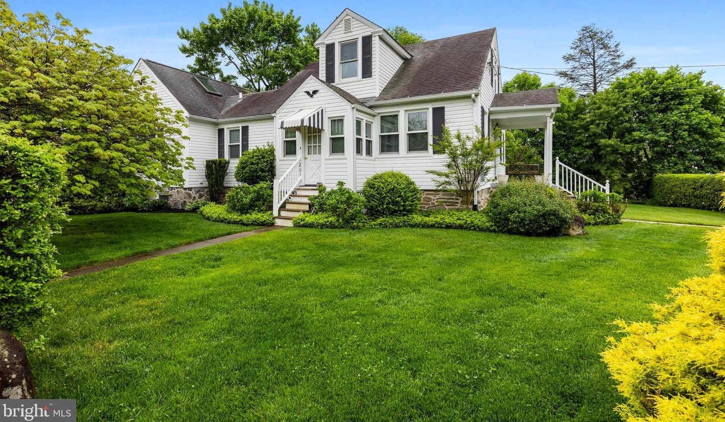 201 2nd Ave, Newtown Square, PA 19073