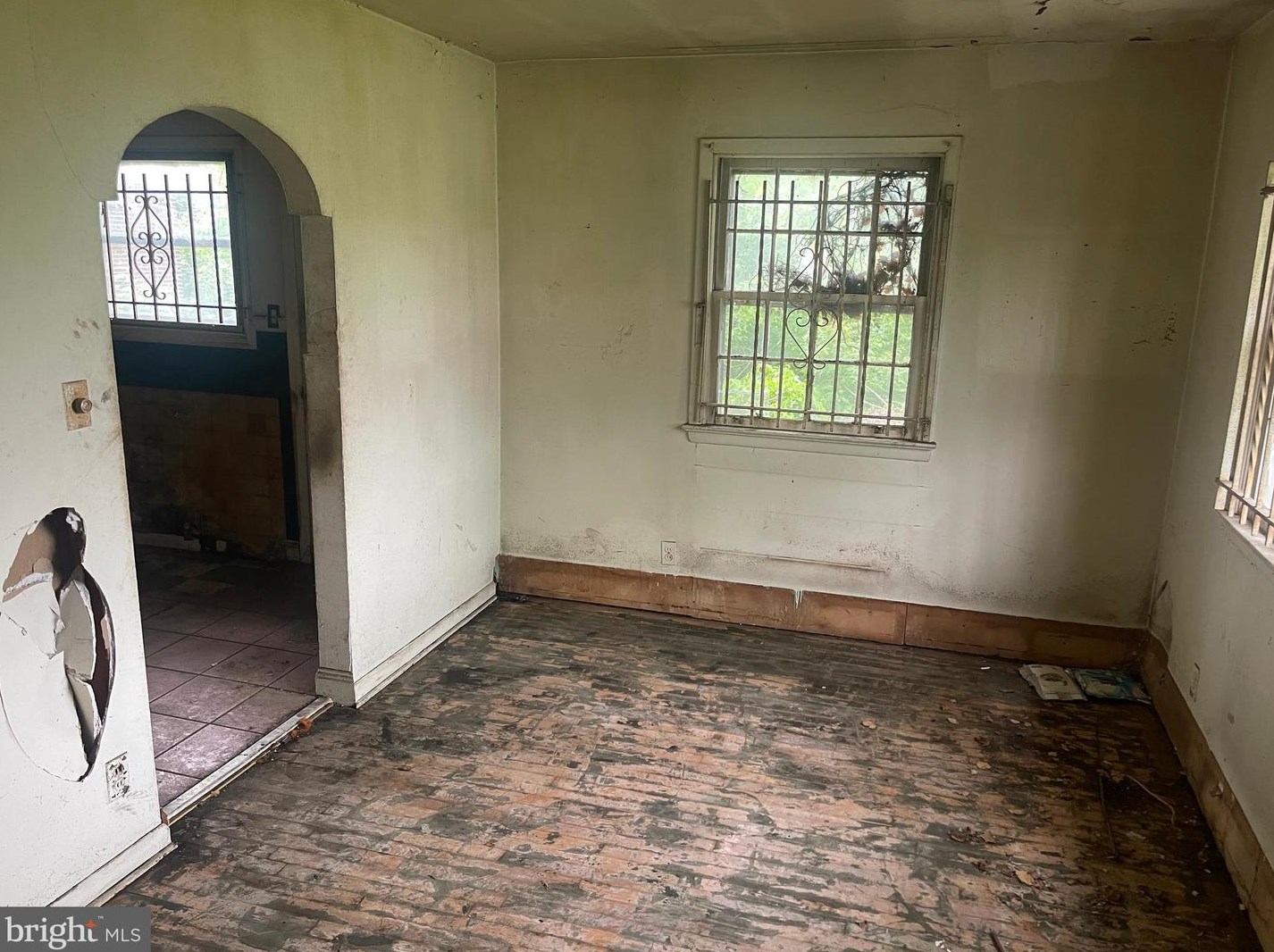 1010 Summit St, Darby PA  19023-1627 exterior