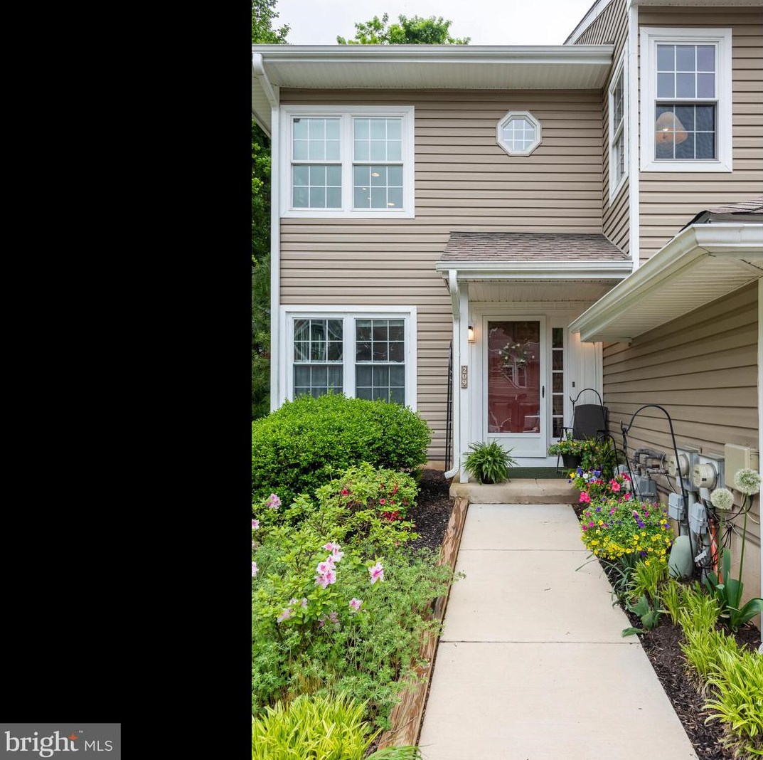 209 Nottingham Ct #209, Glen Mills, PA 19342