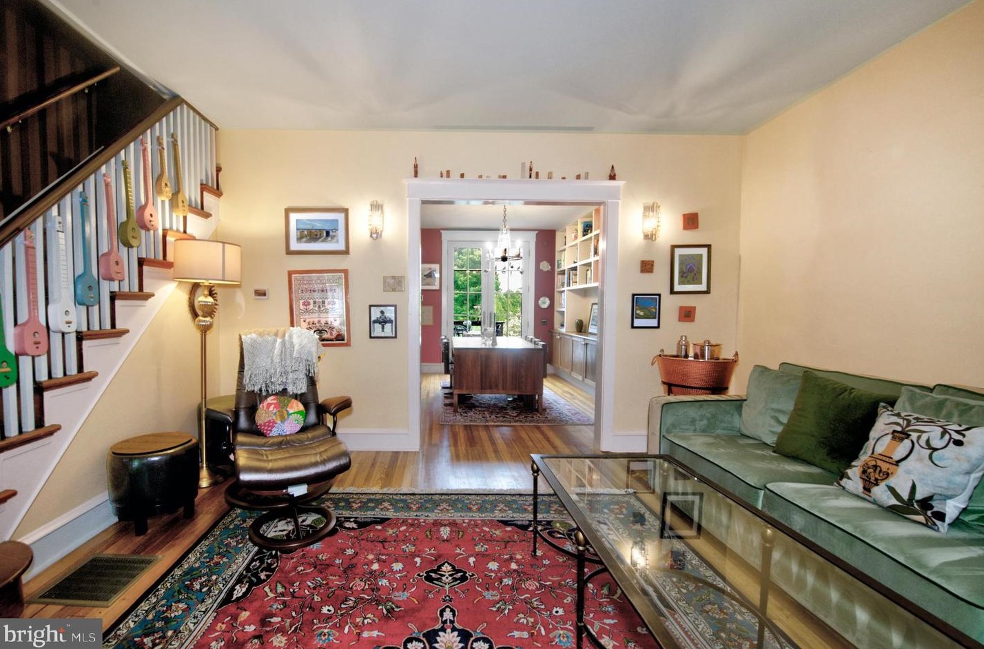 222 Orange St, Media, PA 19063-3613