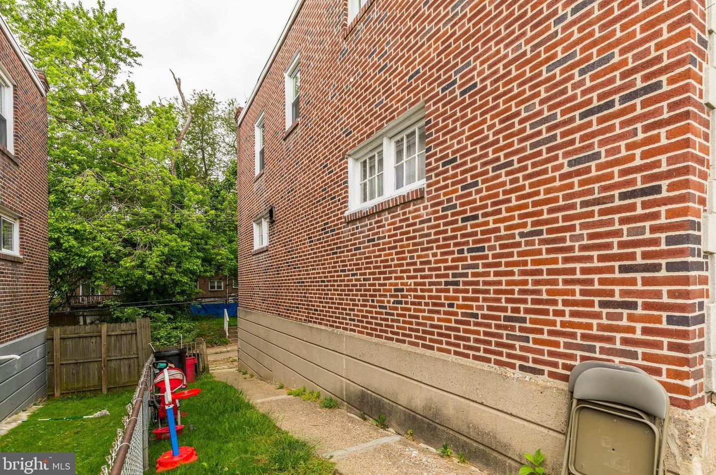 354 21 St, Chester PA 19013-4917 exterior