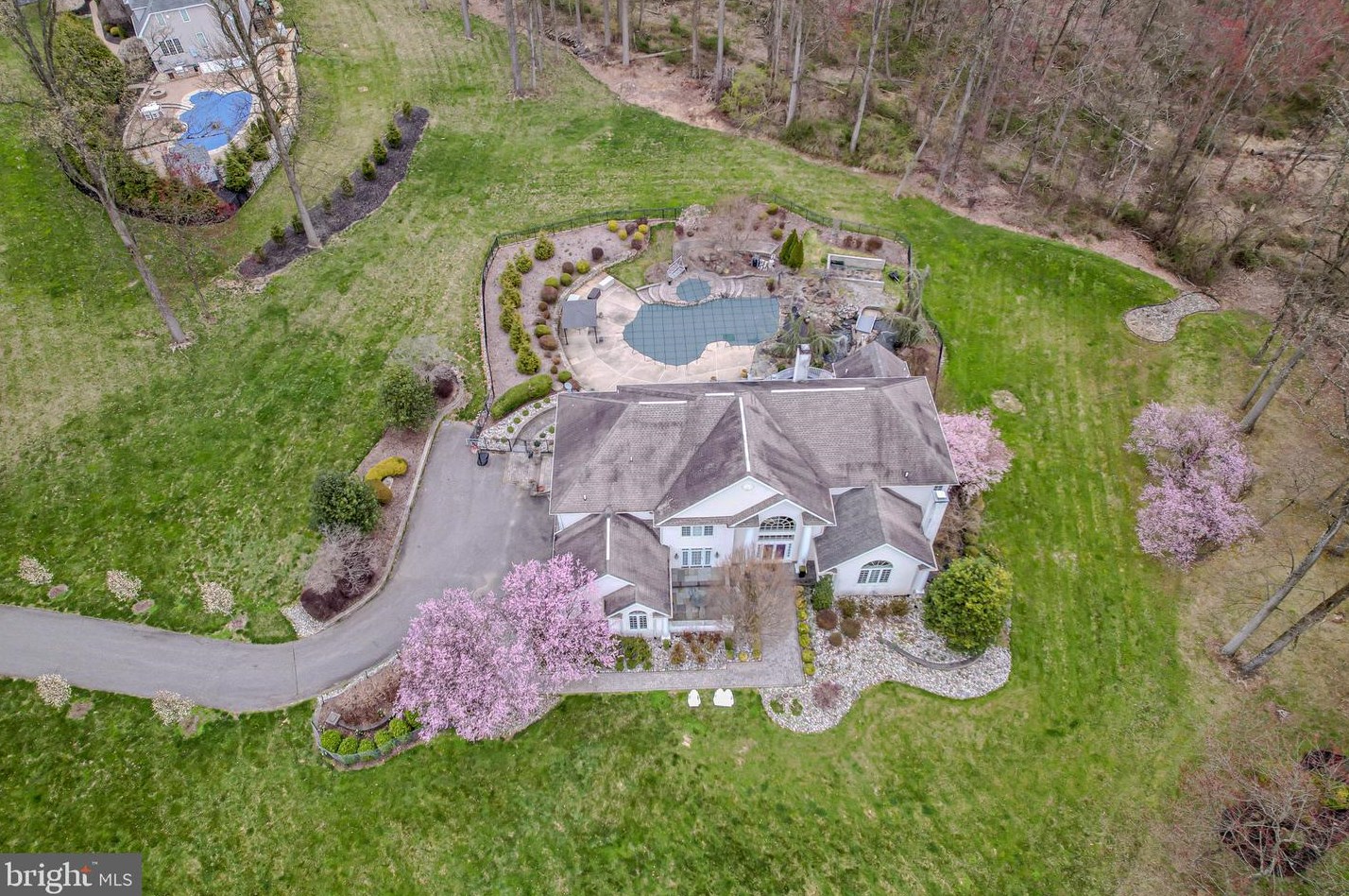 29 Sweetbriar Ln, Glen Mills, PA 19342-1761