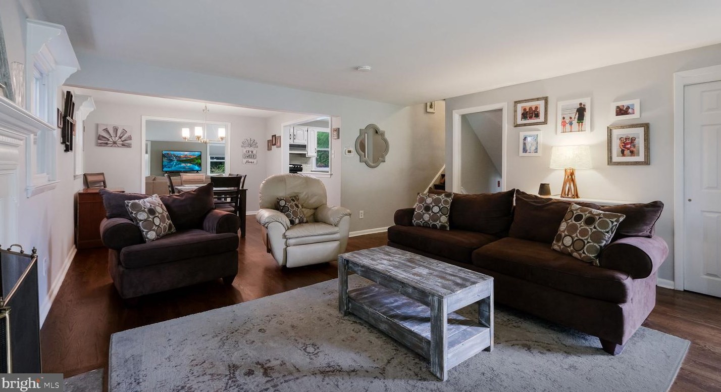 302 Scott Ln, Media PA 19086-6820 exterior