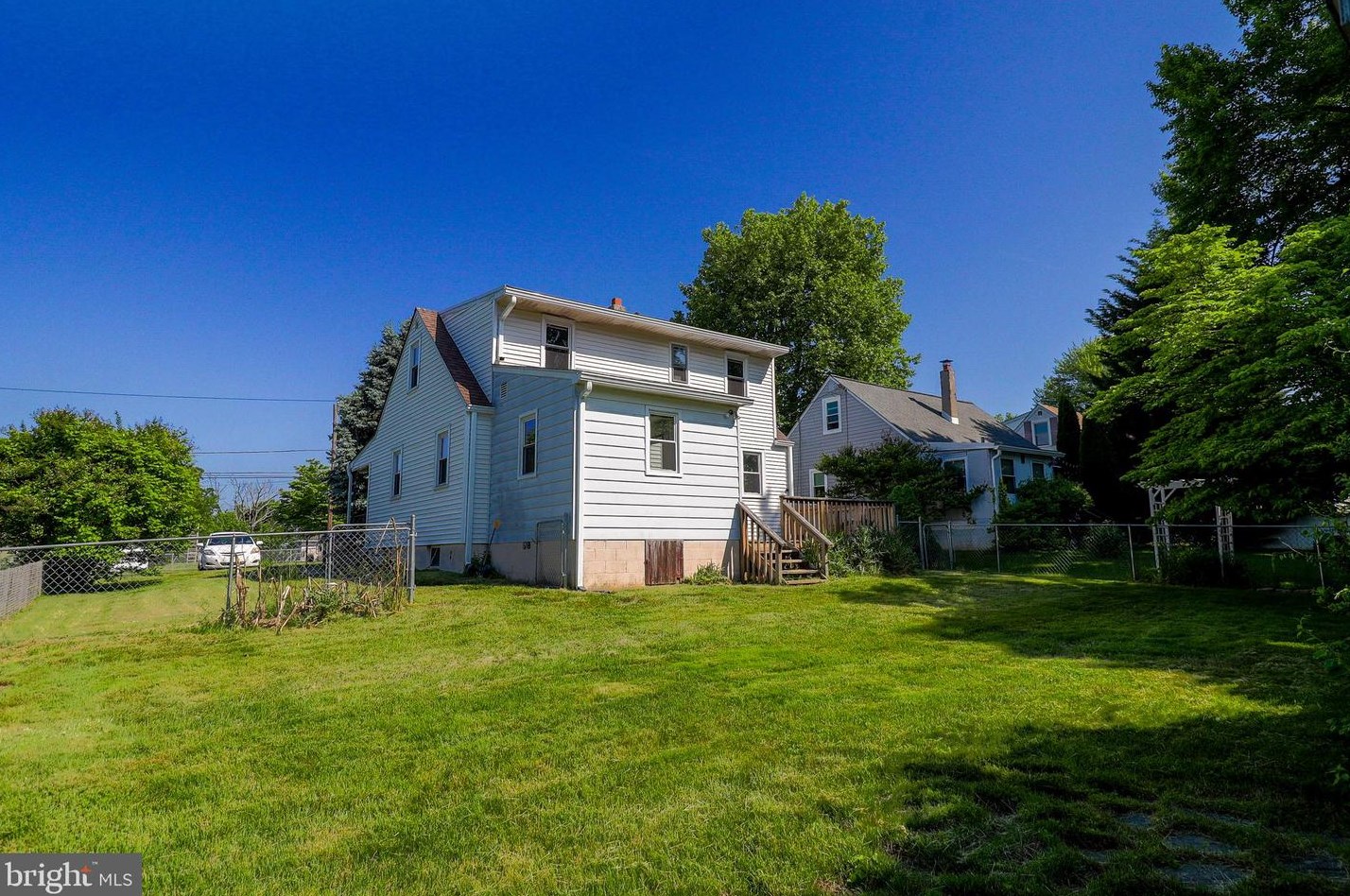 311 Fourth Ave, Newtown Square, PA 19073-4516
