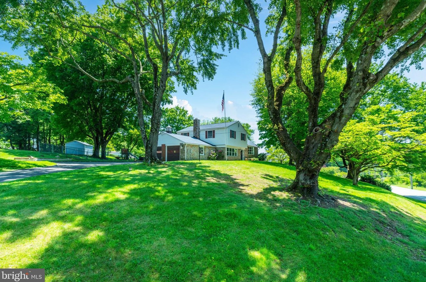 400 Bishop Hollow Rd, Newtown Square, PA 19073-3902