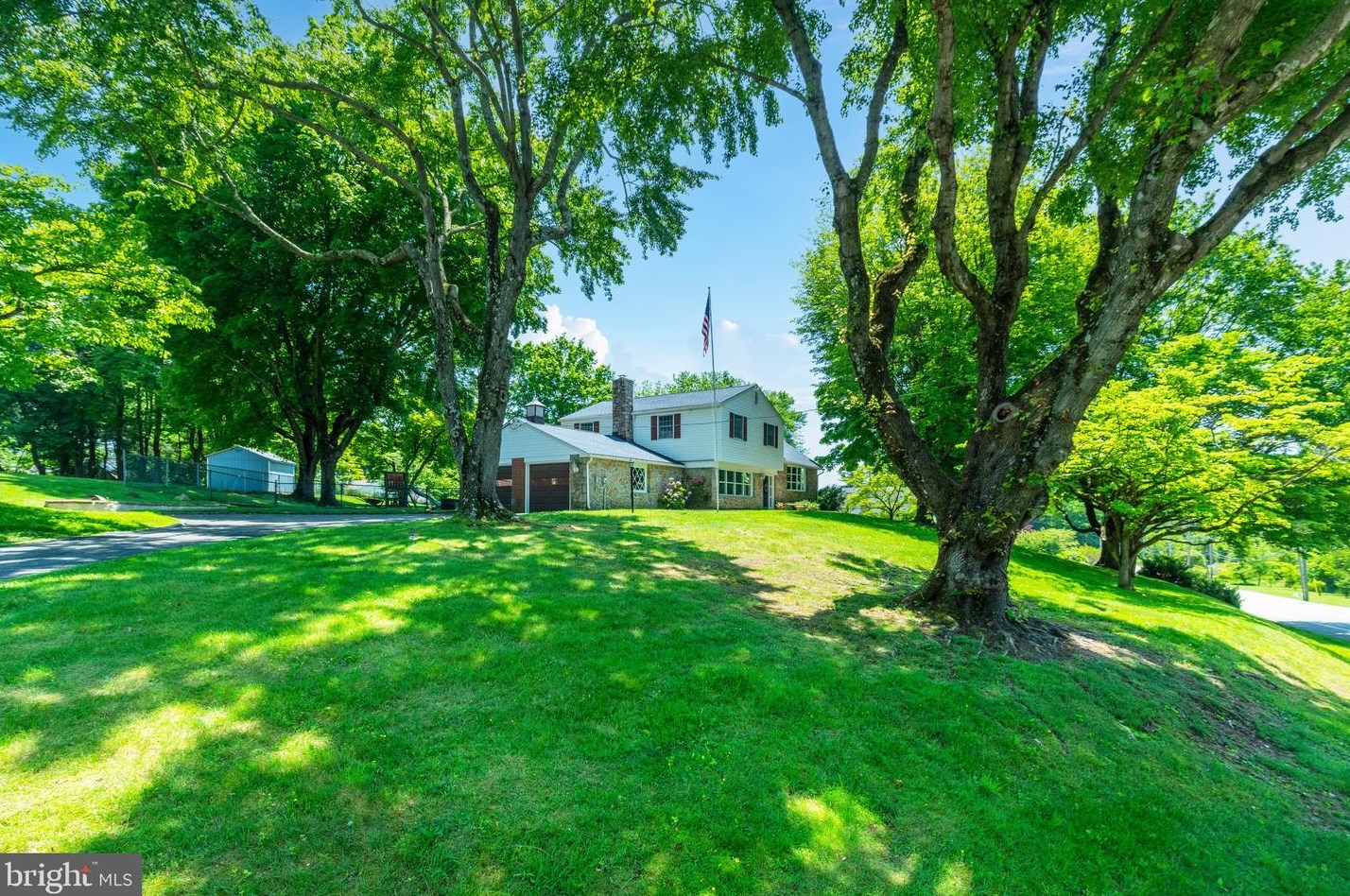 400 Bishop Hollow Rd, Newtown Square, PA 19073