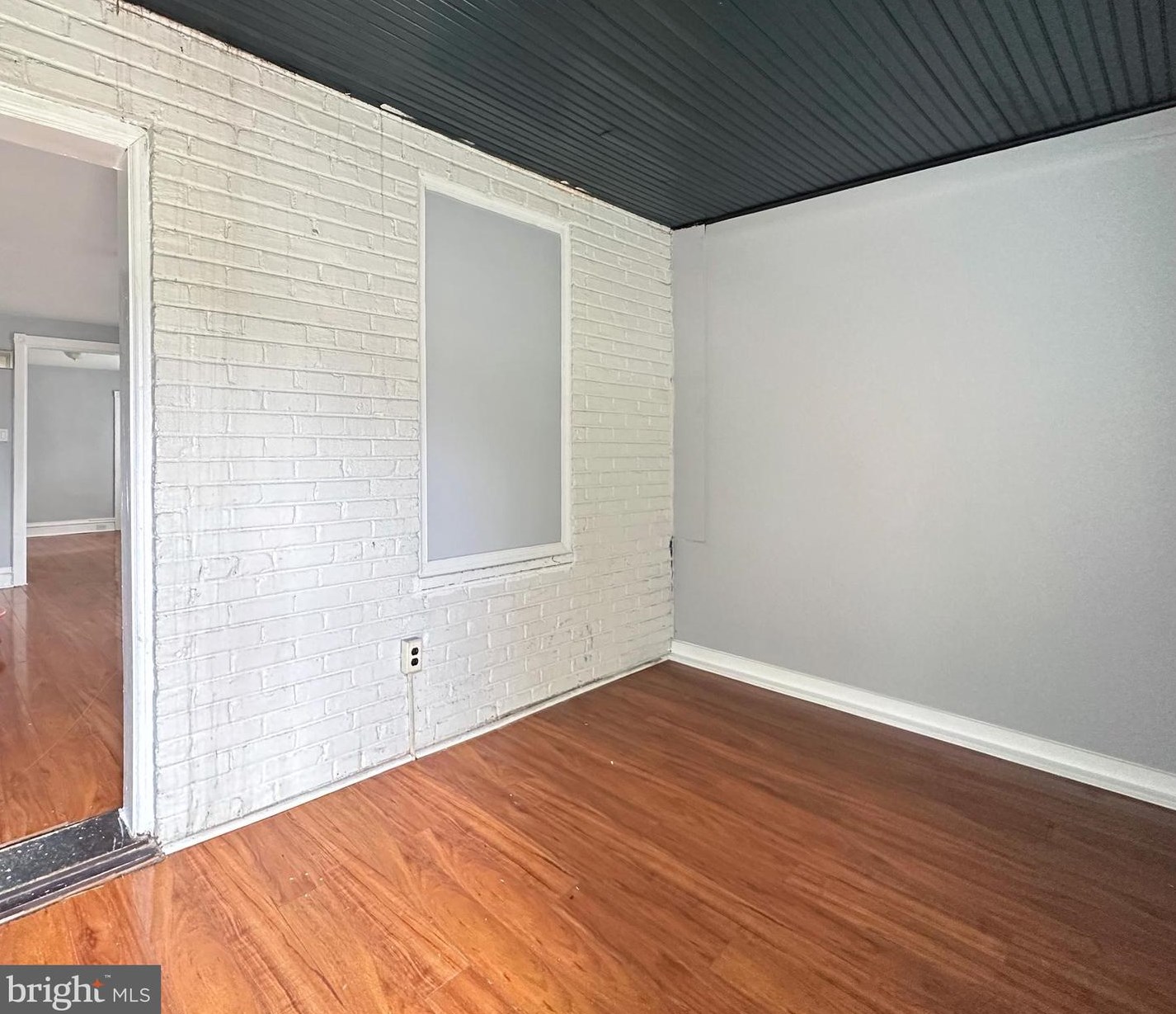 809 Greenhill Rd, Sharon Hill, PA 19079
