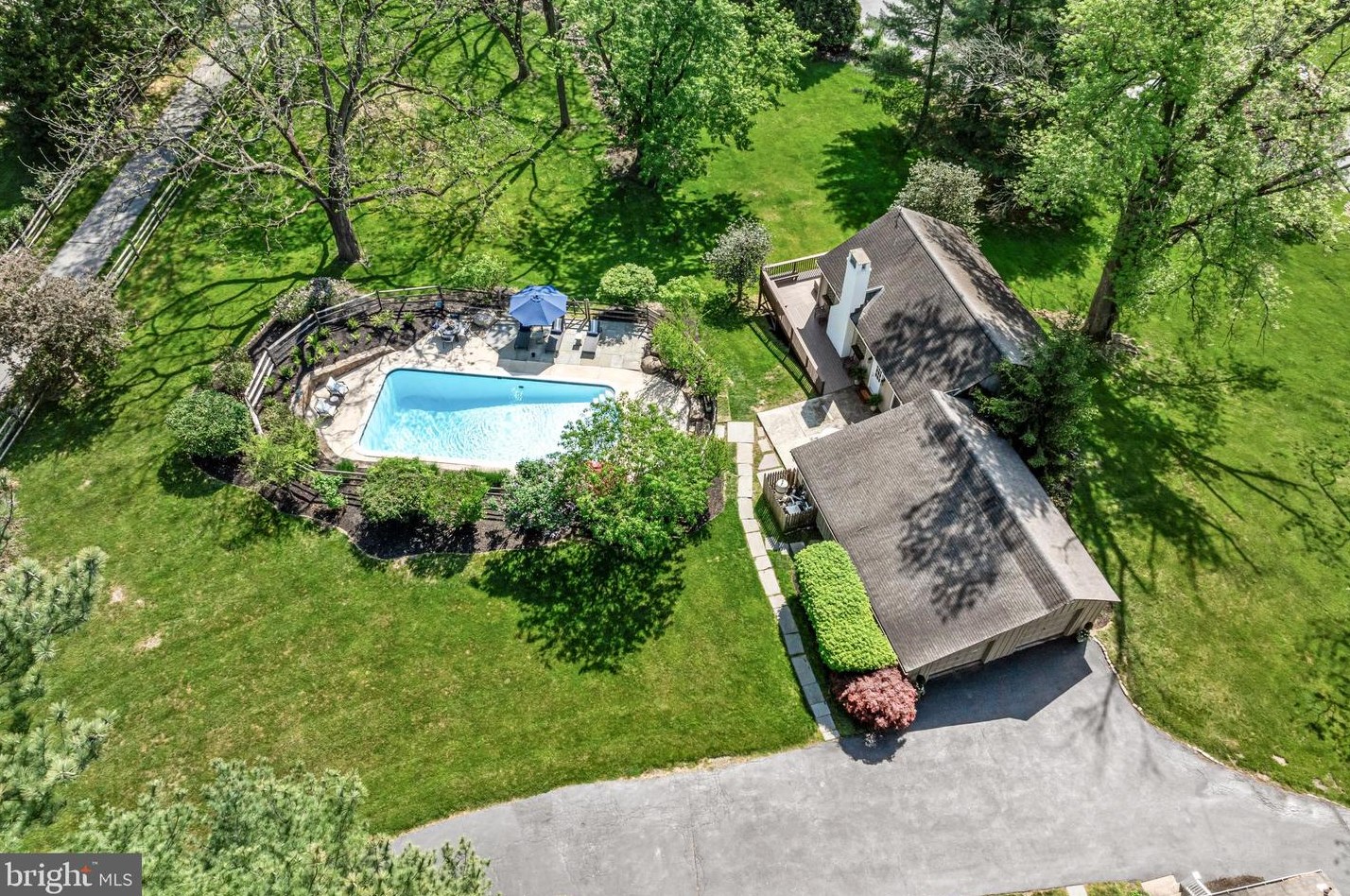 307 Earles Ln, Newtown Square, PA 19073