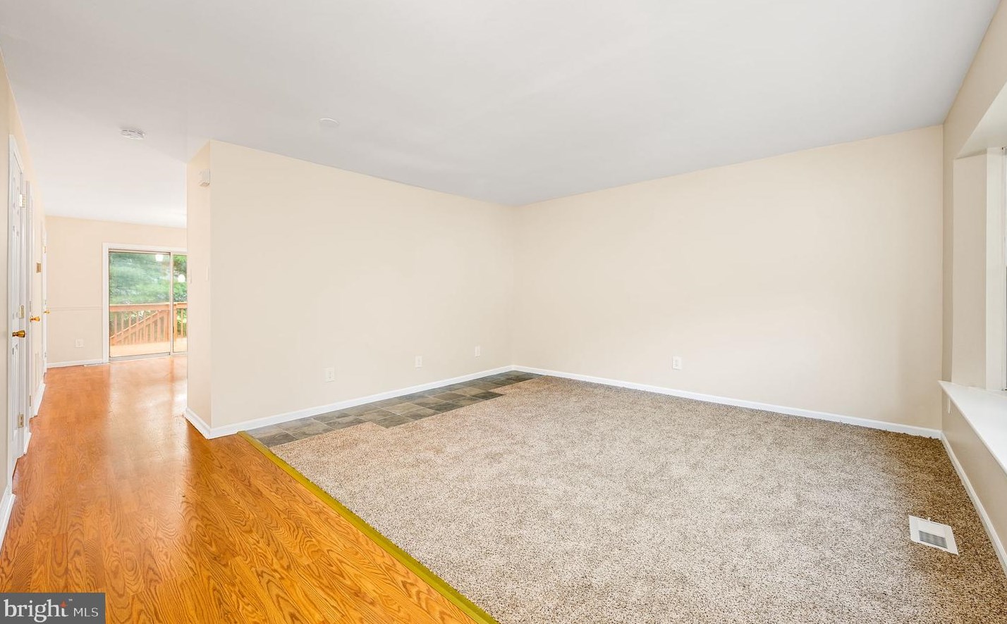 59 Andrews Ct, Chester, PA 19014-3359