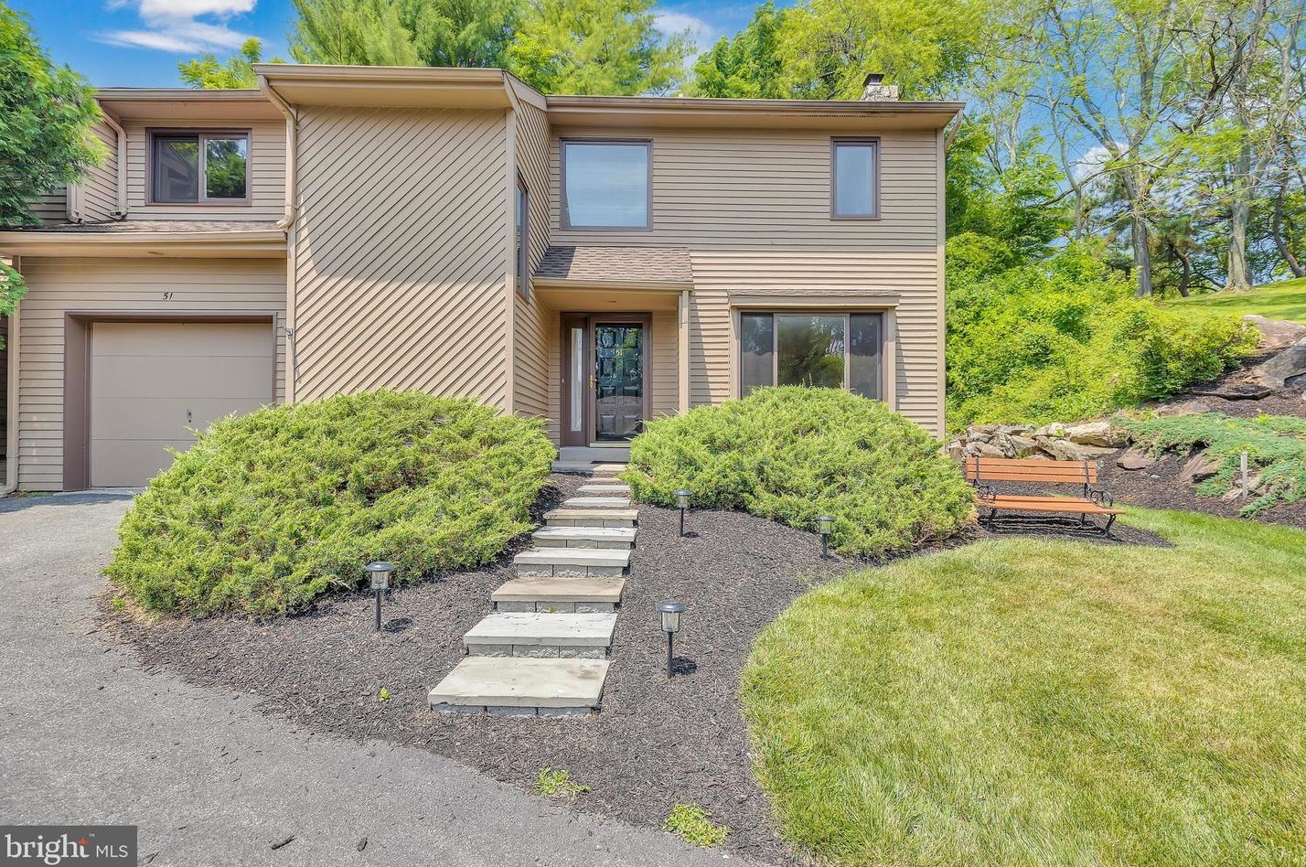 51 Sawgrass Ln, Newtown Square, PA 19073