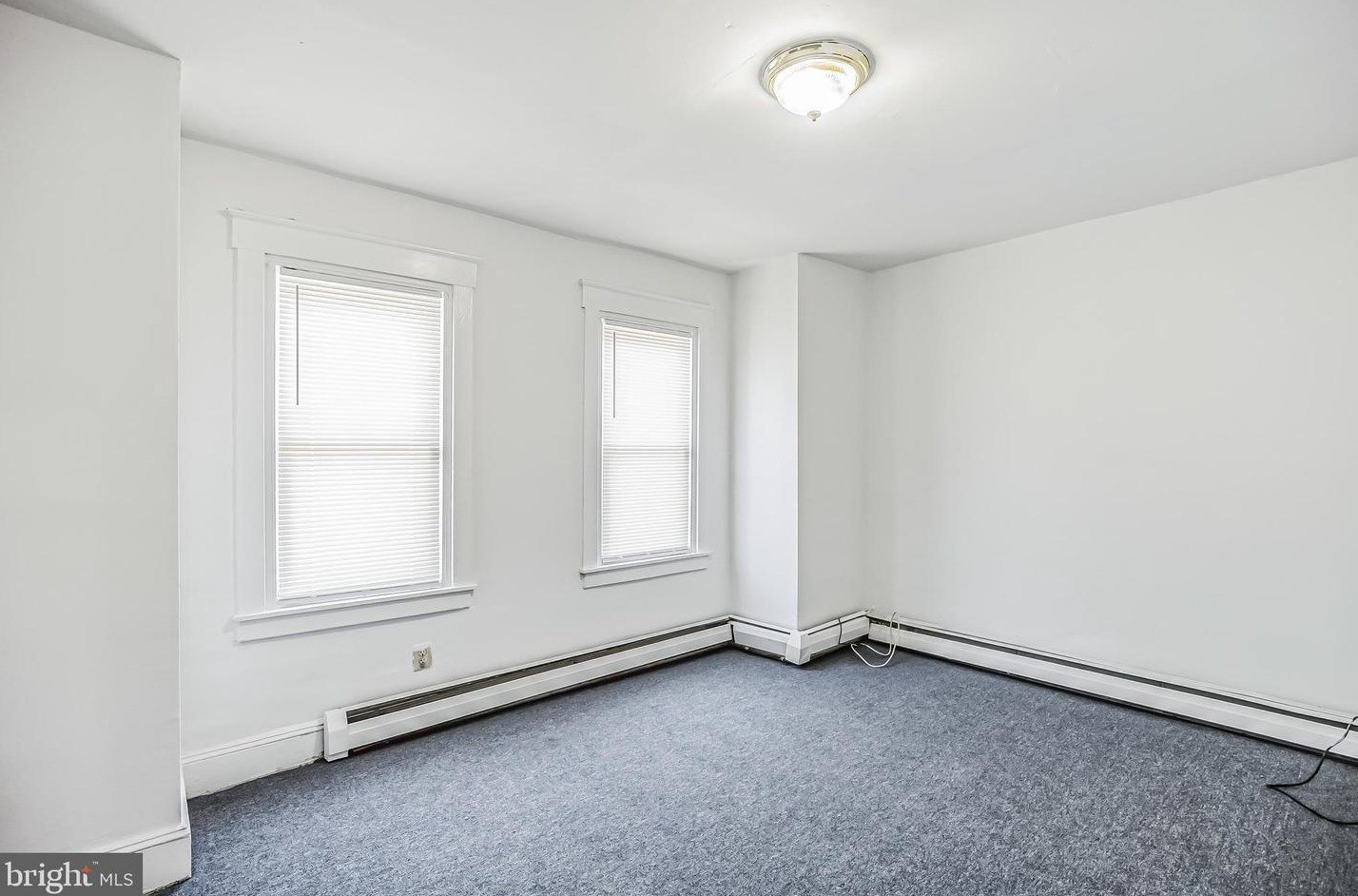 1033 Kerlin St, Chester PA 19013-4015 exterior