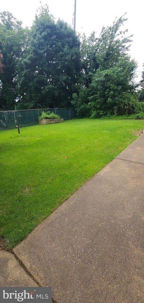 1030 Lawrence Ave, Darby PA 19023-2011 exterior