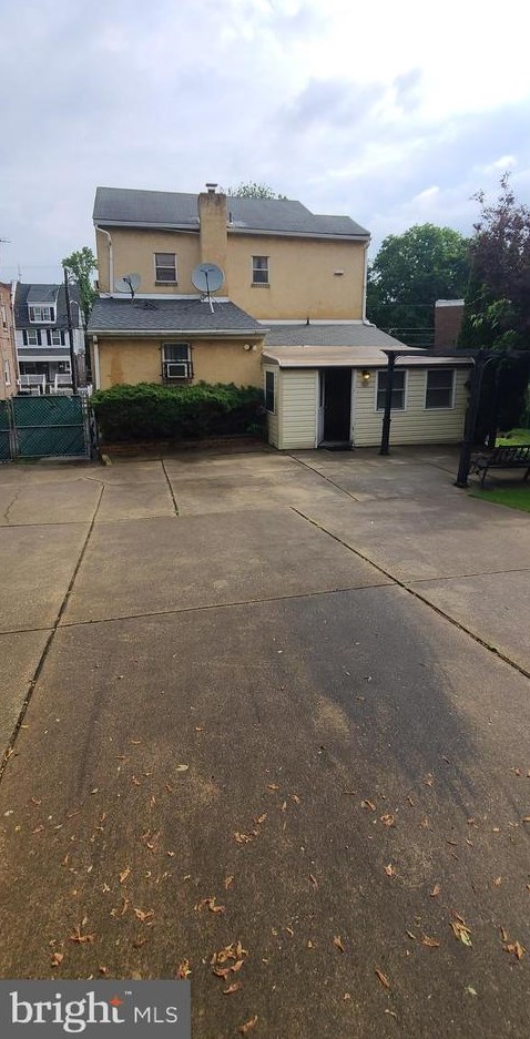 1030 Lawrence Ave, Darby PA 19023-2011 exterior