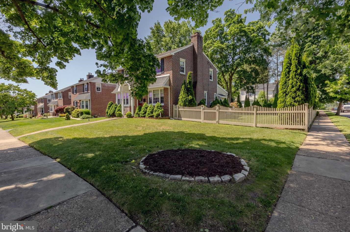 256 James Dr, Pittsburgh, PA 19083-4921