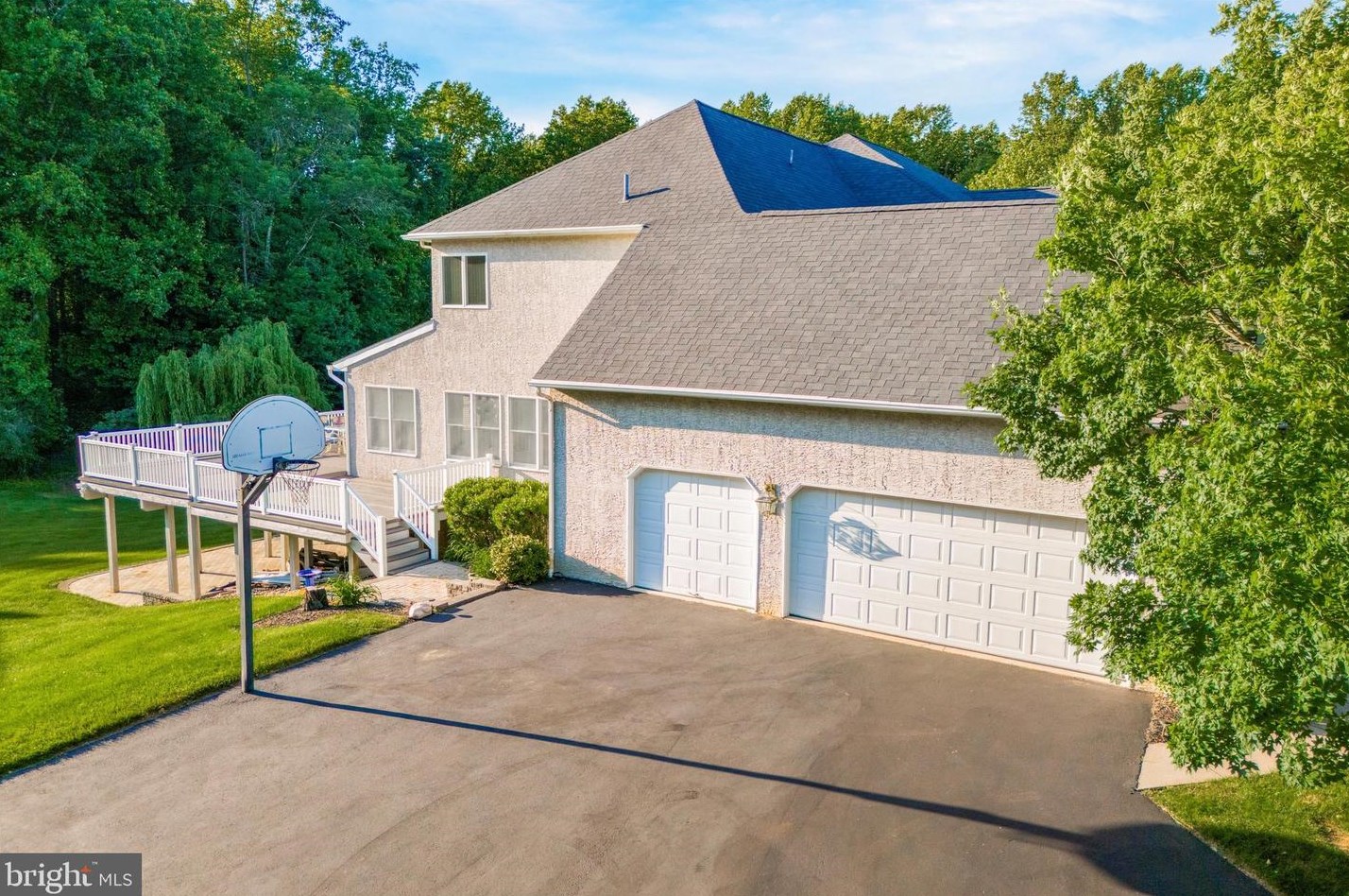 1 Rose Tree Dr, Glen Mills, PA 19342-1788