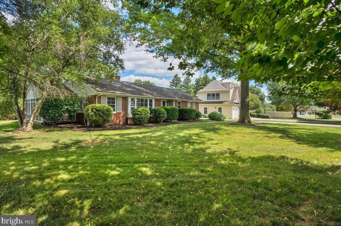 121 Tyson Rd, Newtown Square, PA 19073