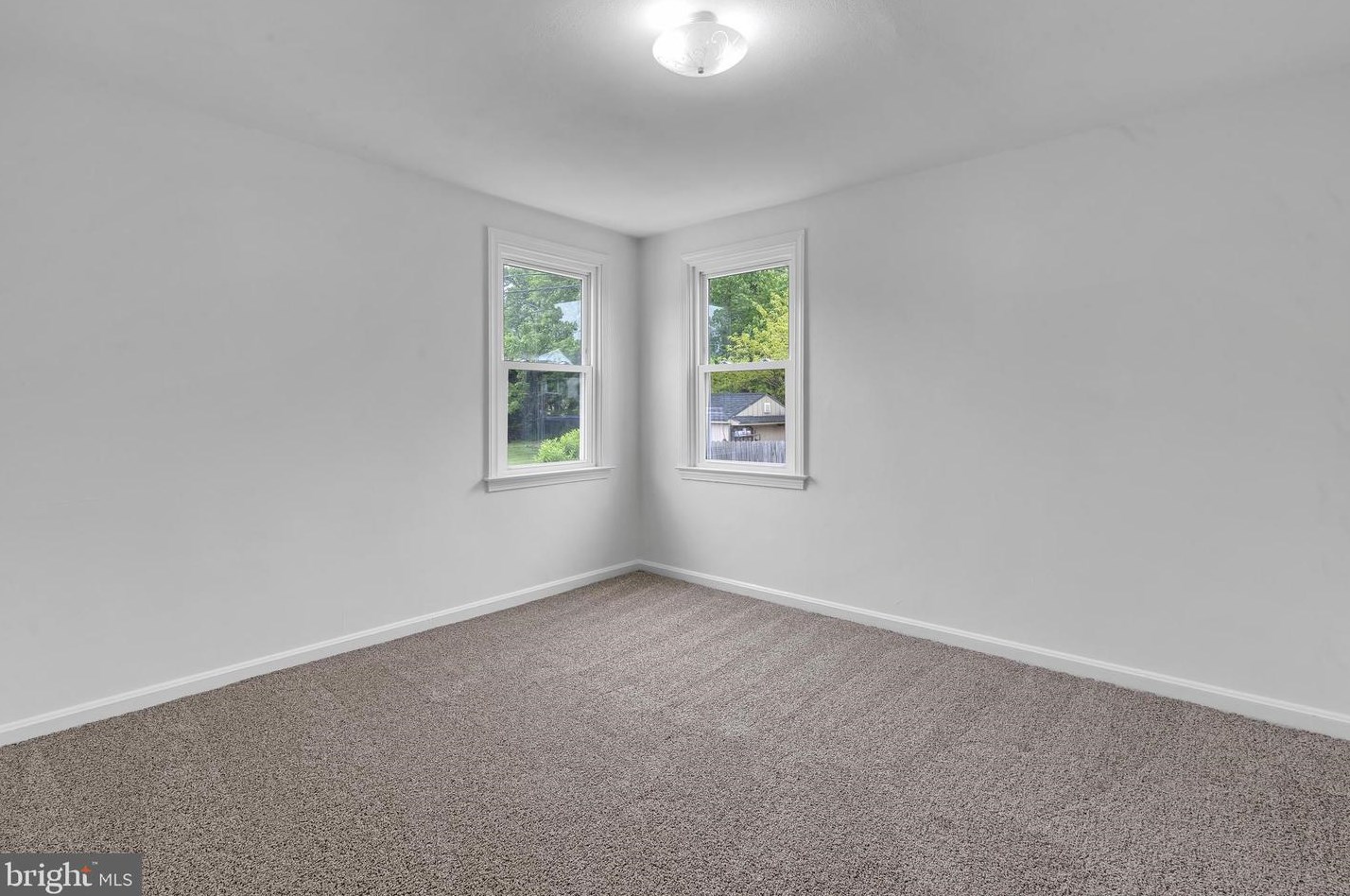 2 Fairhill Rd, Morton PA  19070-1009 exterior