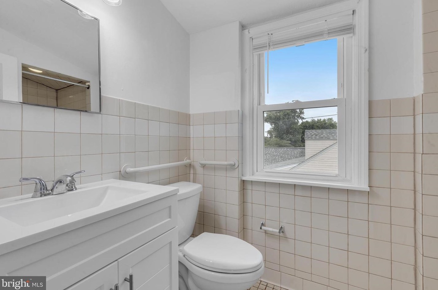 2 Fairhill Rd, Morton PA  19070-1009 exterior