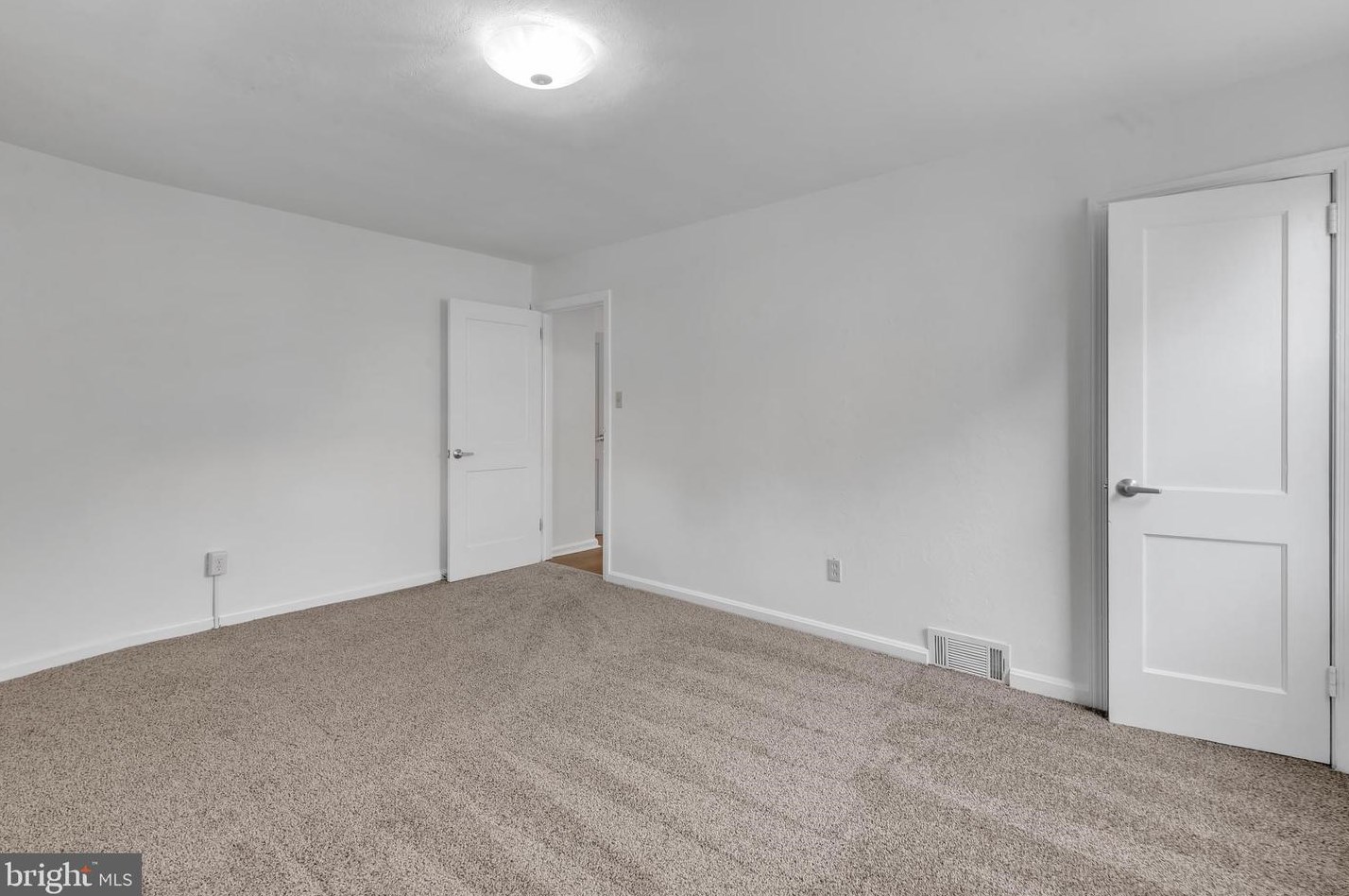 2 Fairhill Rd, Morton PA  19070-1009 exterior