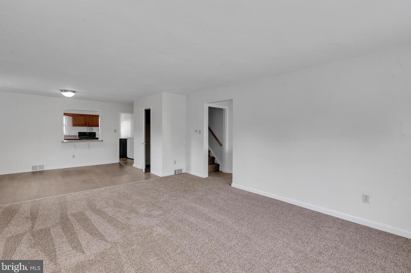 2 Fairhill Rd, Morton PA  19070-1006 exterior