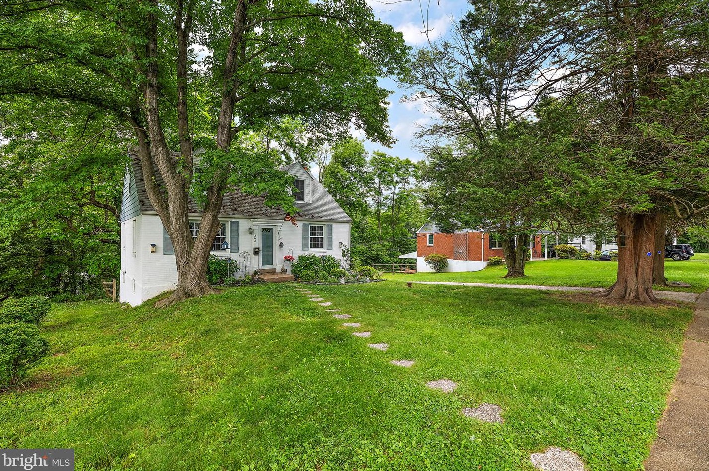 362 Madison Rd, Coal Township, PA 19064