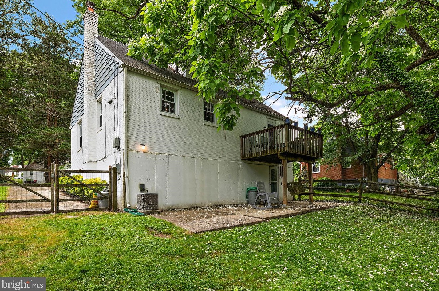 362 Madison Rd, Media PA  19064-1938 exterior