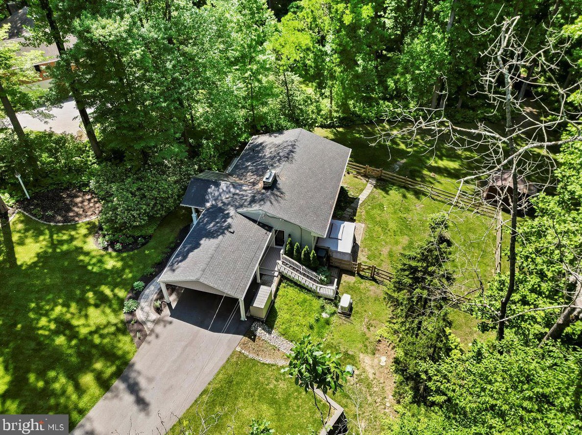 121 Paxon Holw Rd, Media PA 19063-1002 exterior