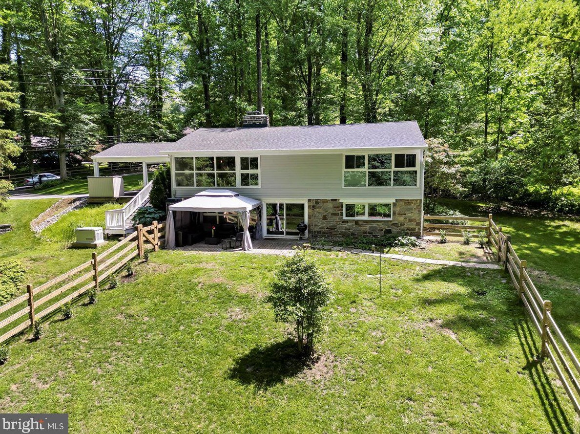 121 Paxon Holw Rd, Media PA 19063-1002 exterior