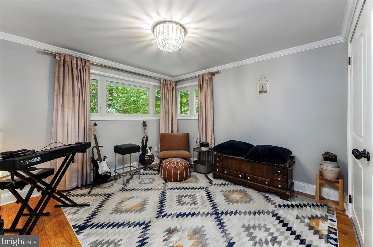 121 Paxon Holw Rd, Media PA 19063-1002 exterior