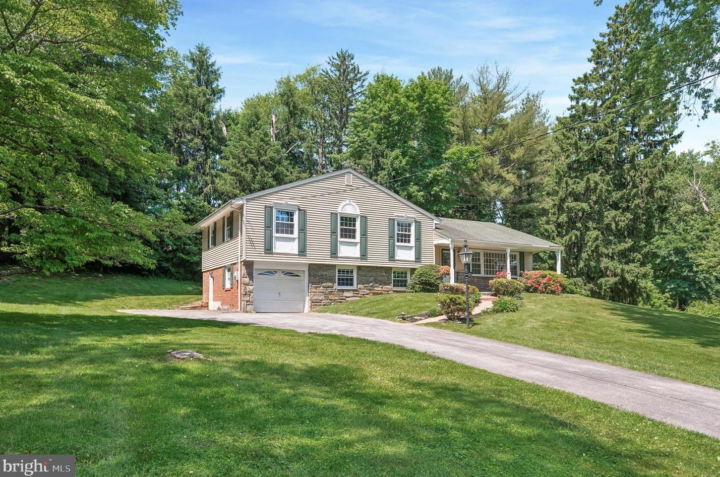 2 Glen Cir, Media, PA 19063-4712