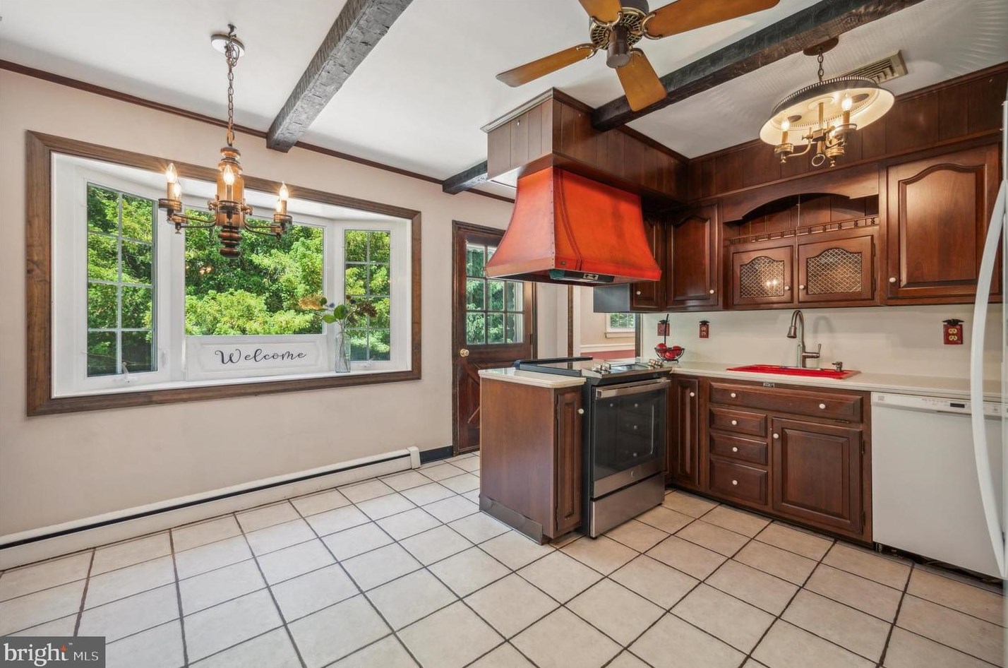 2 Gln Cir, Media PA 19063-4711 exterior