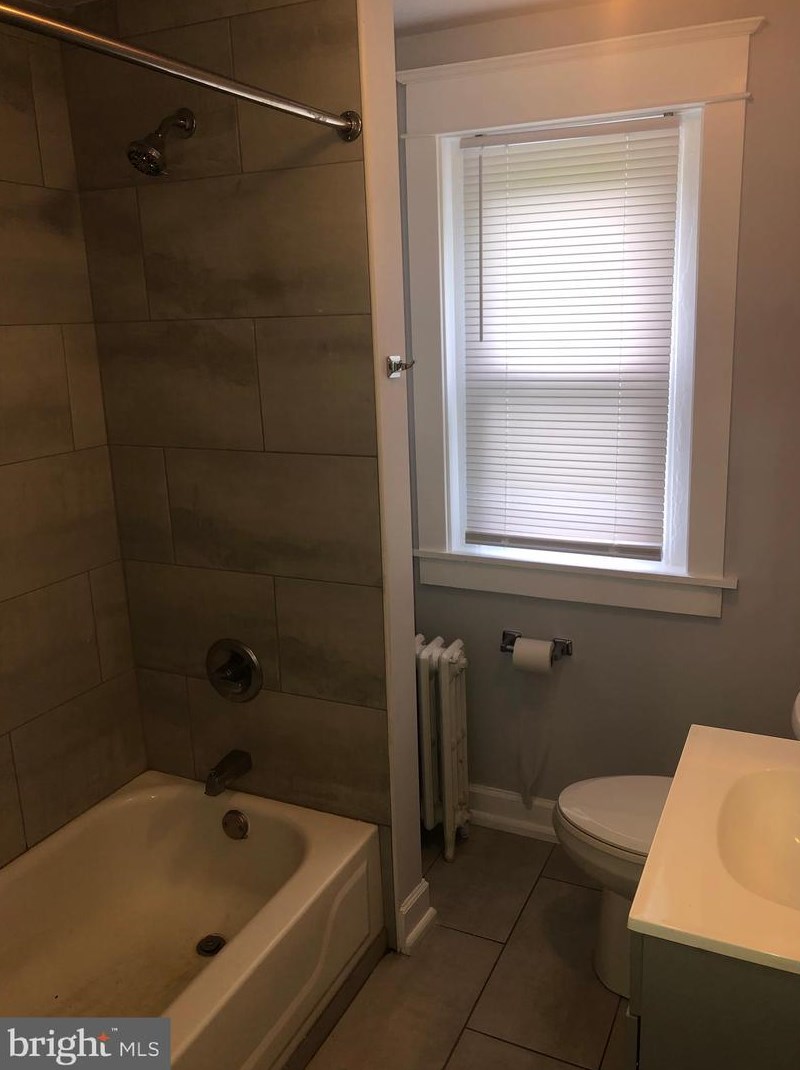 1435 Kerlin St, Chester PA 19013-3926 exterior