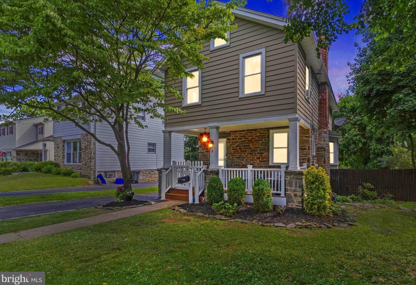 5 Foster Ave, Pittsburgh PA 15205-2352 exterior