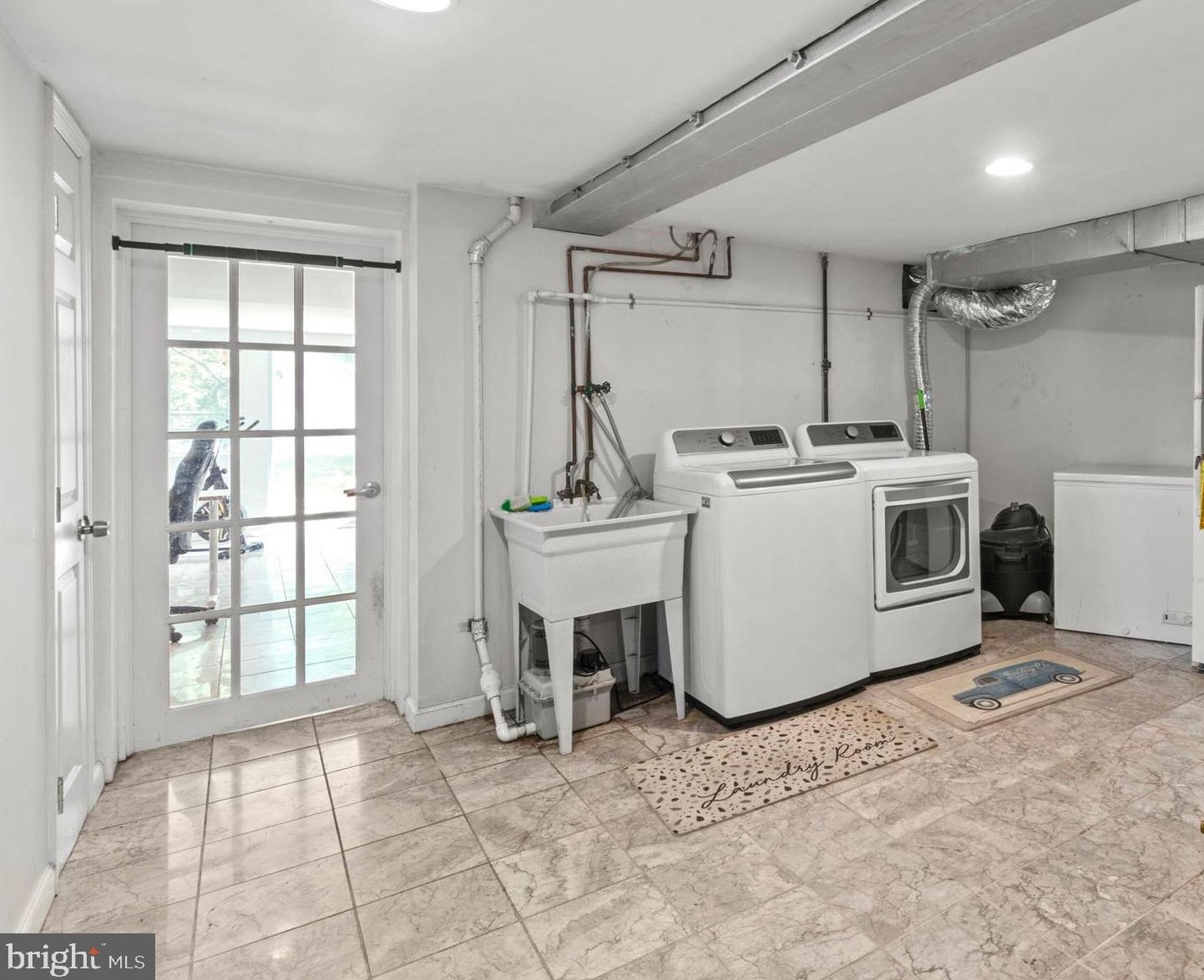 5 Foster Ave, Pittsburgh PA 15205-2352 exterior