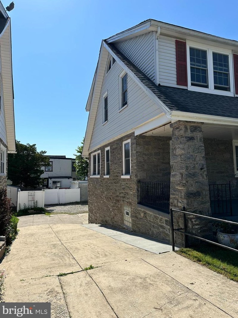 3 Harvin Rd, Upper Darby, PA 19082-1505