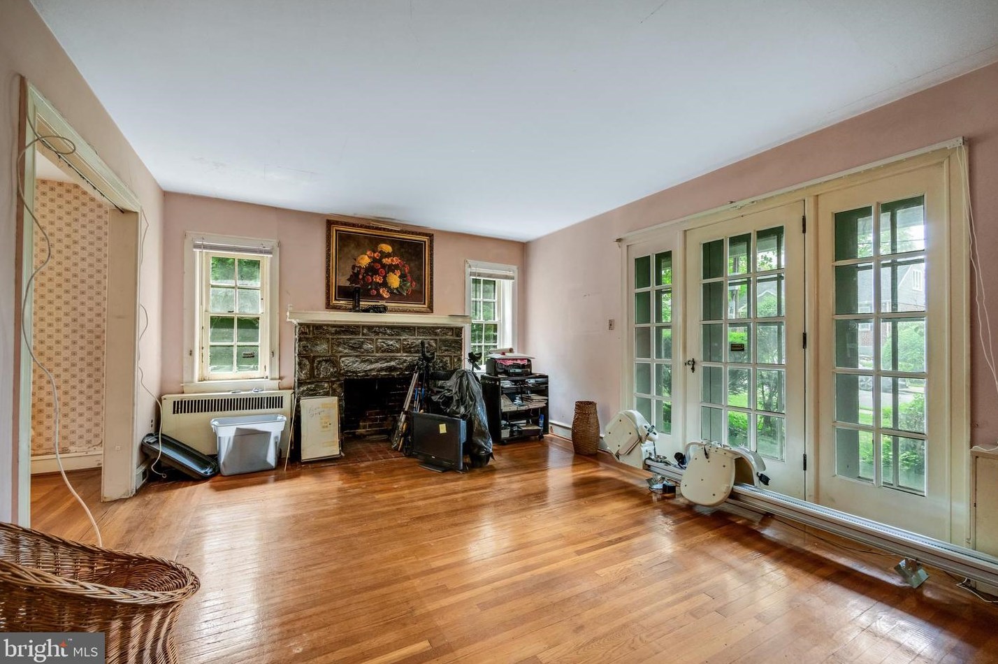 12 Golf Rd, Darby PA 19023-1314 exterior