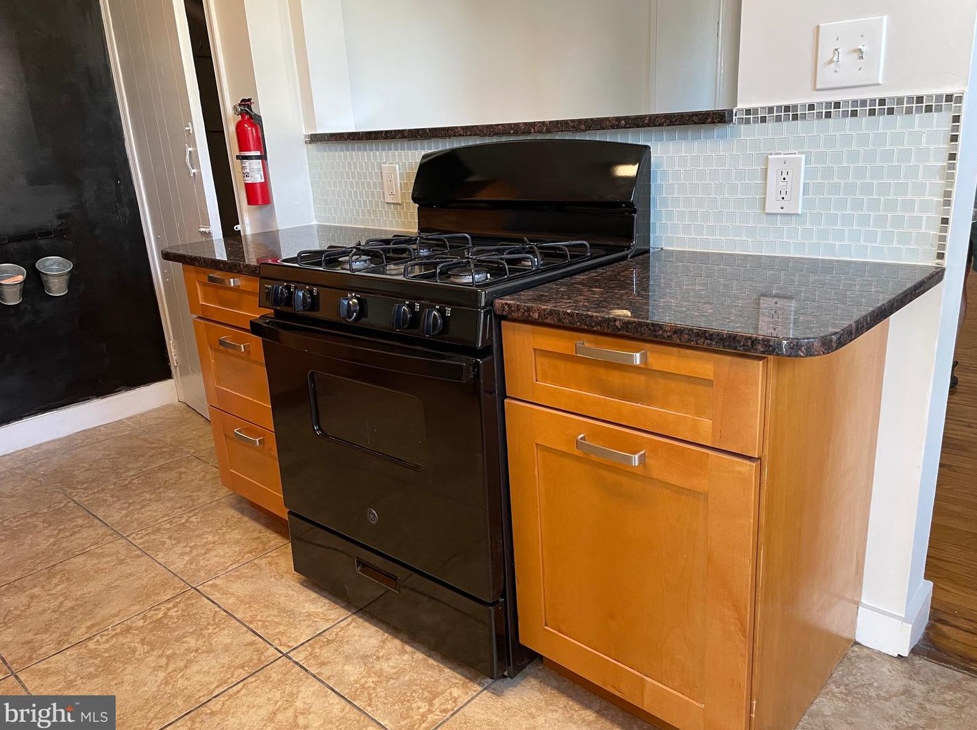 1225 9 St, Chester PA 19013-1712 exterior