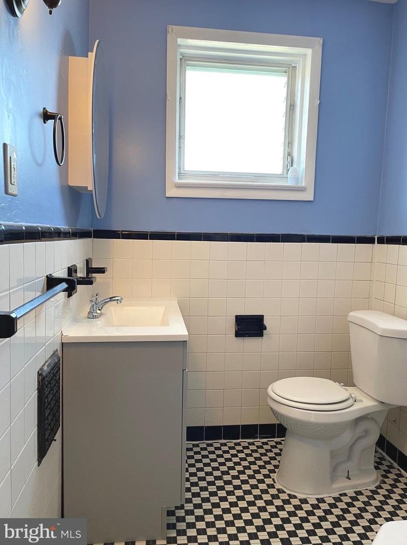 1225 9 St, Chester PA 19013-1712 exterior