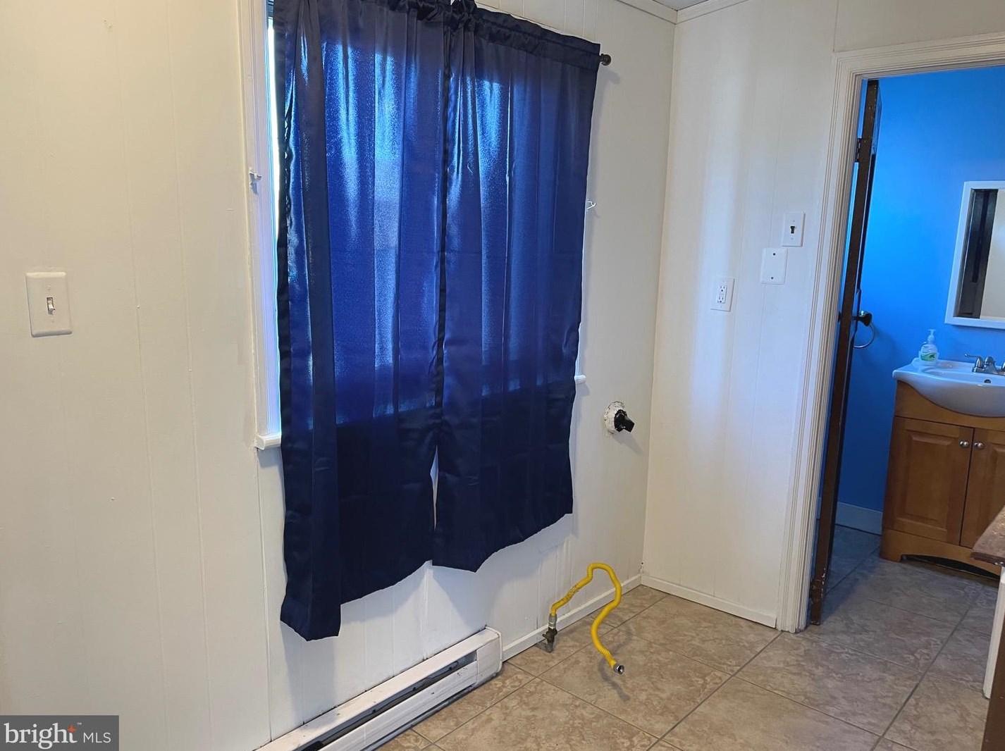 1225 9 St, Chester PA 19013-1712 exterior