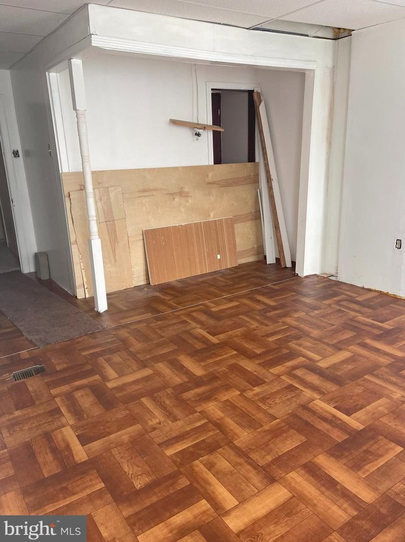 347 Taylor Ter, Chester PA 19013-4236 exterior