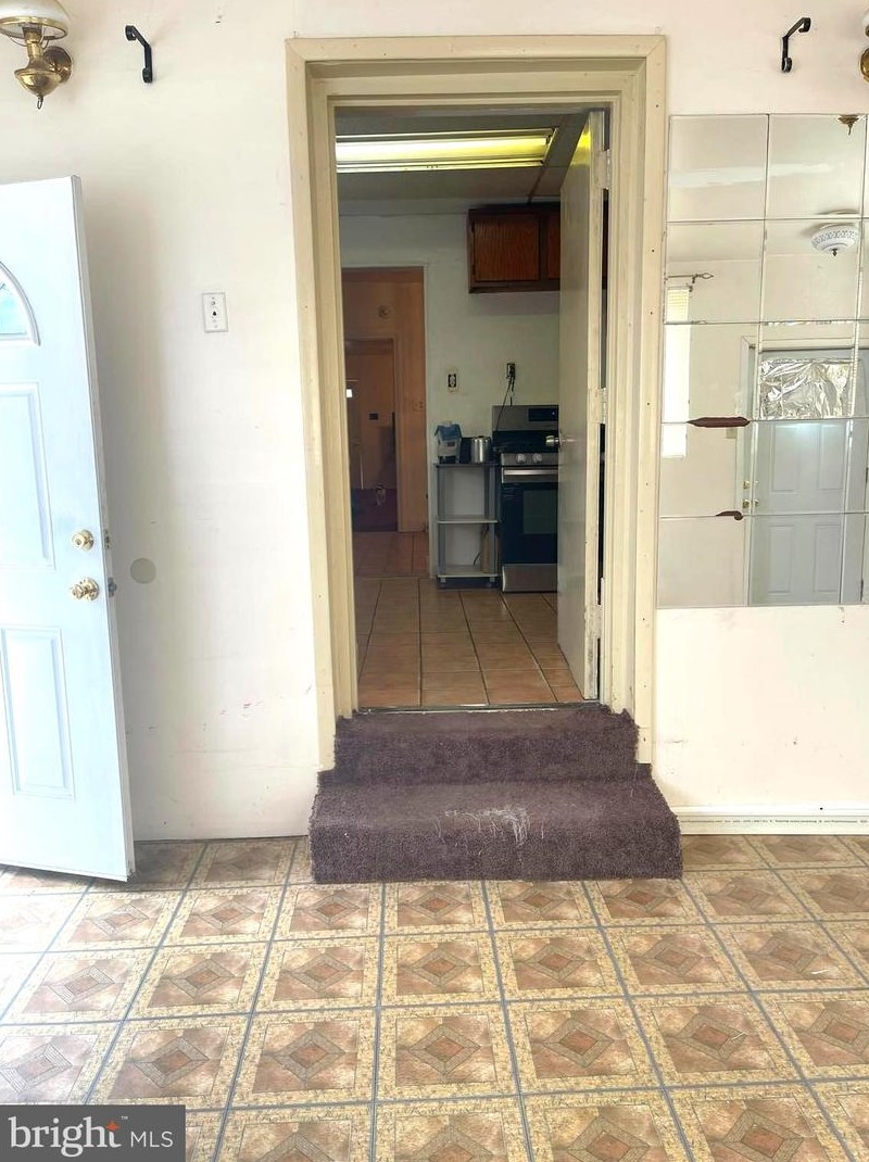 347 Taylor Ter, Chester PA 19013-4236 exterior