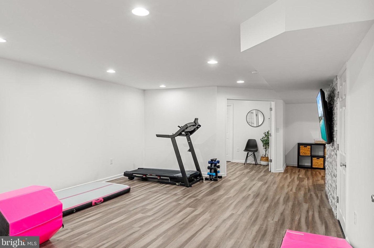 54 Steeplechase Cir, Chester PA 19014-1463 exterior