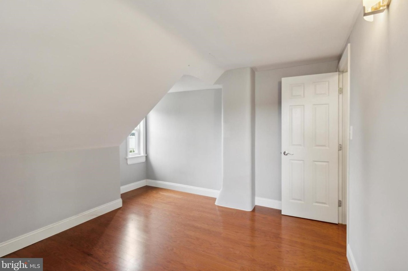 926 Elmwood Ave, Sharon Hill, PA 19079-1604